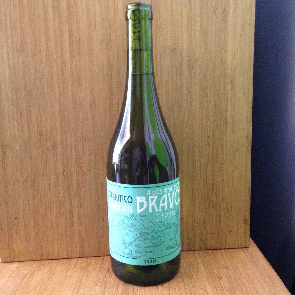 Vinateros Bravos Valle del Itata Granitico Blanco | Free Shipping on orders $400+