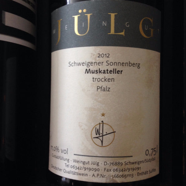Weingut Julg Muskateller QbA | Free Shipping on orders $400+
