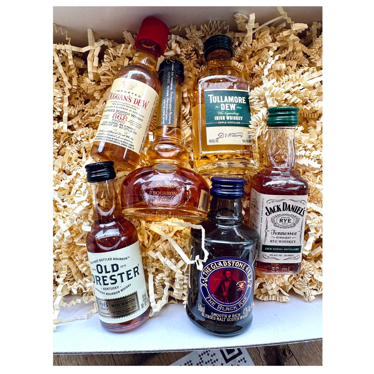 ABOV Whiskey Essentials Box – De Wine Spot
